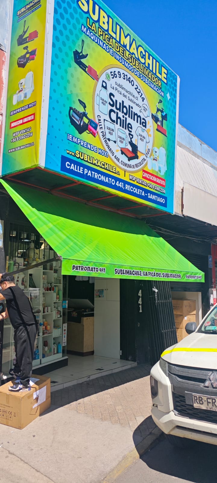 Tienda Sublimachile en Patronato 441, Recoleta